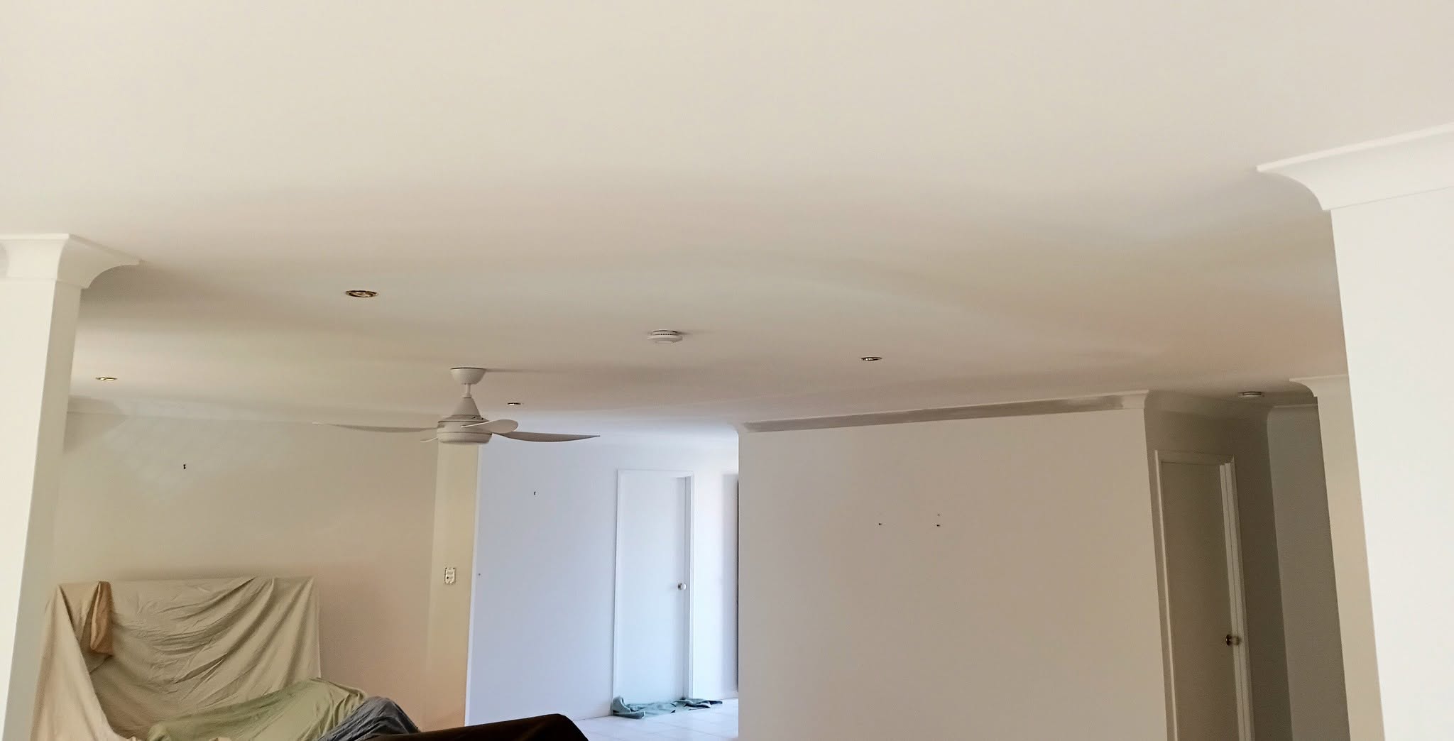 Clean cornice